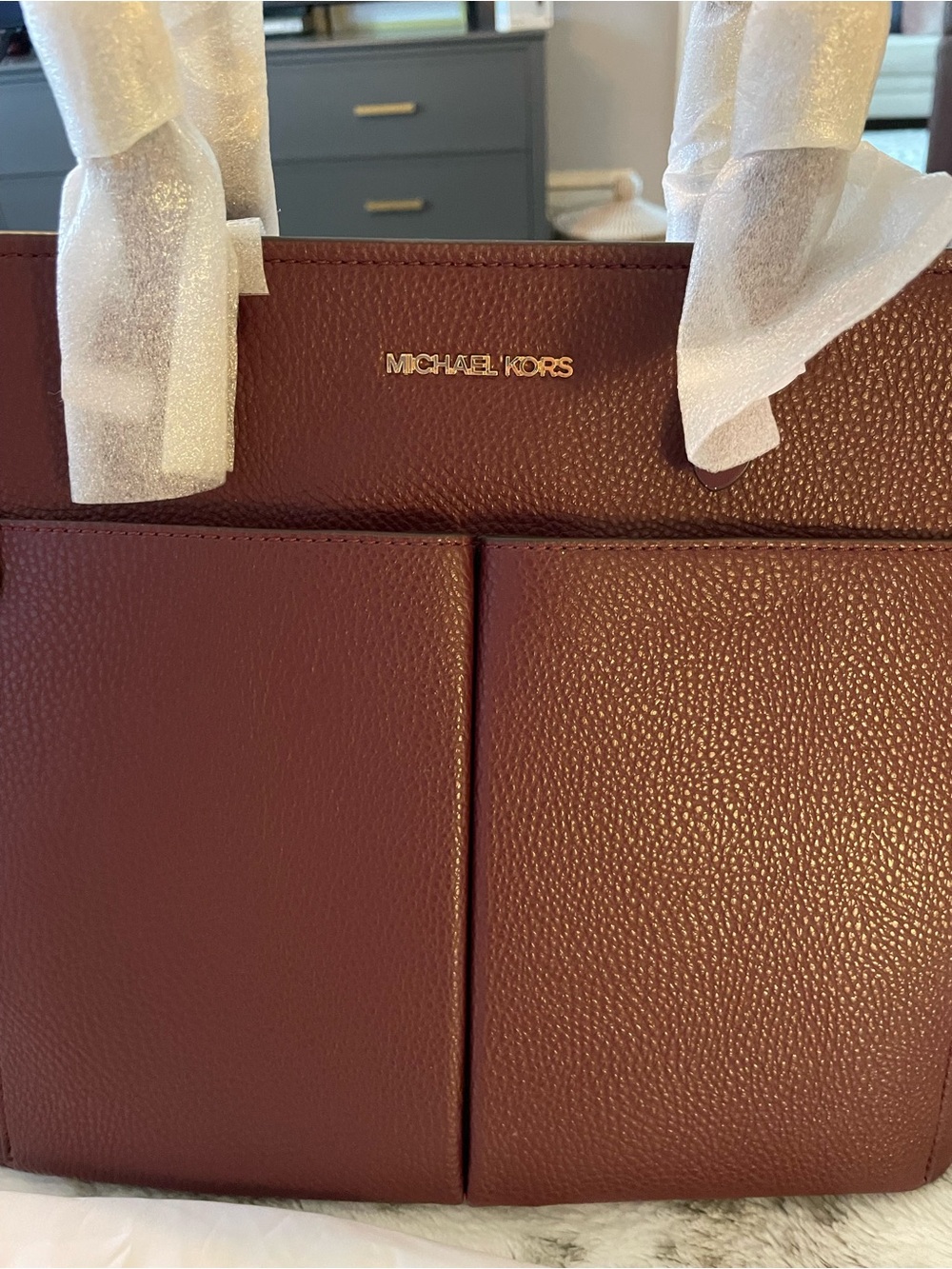 NWT! Michael Kors Jet Set Travel Double Pocket Tote in Oxblood Color - Picture 10 of 10
